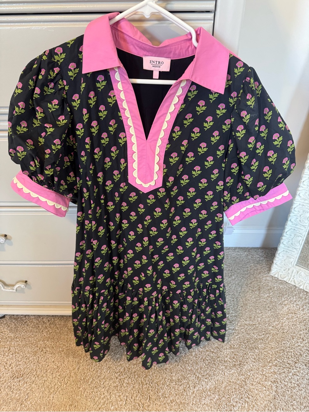 ENTRO' Black & Pink Floral Collar Dress